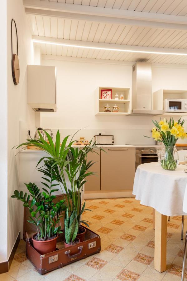 Ca' Marchesi Apartments Sernio Ngoại thất bức ảnh